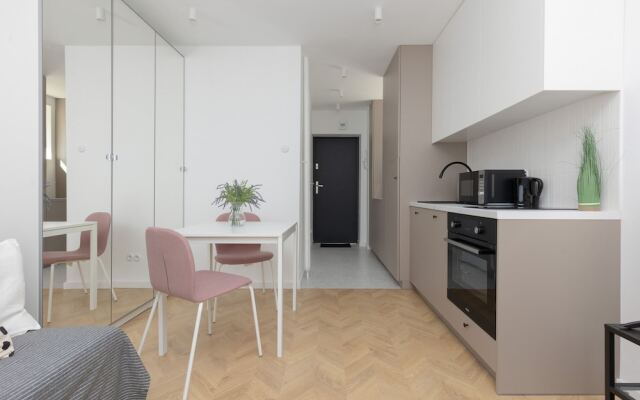 Warsaw Downtown Studio by Renters