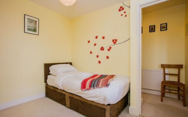 Beautiful 2 Bedroom Apartment in Kennington