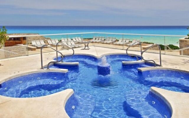 Ocean Villa All Inclusive by Omni Cancun