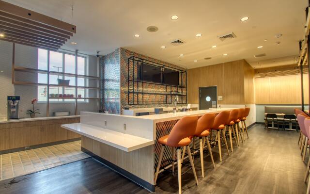 Holiday Inn - Appleton, an IHG Hotel