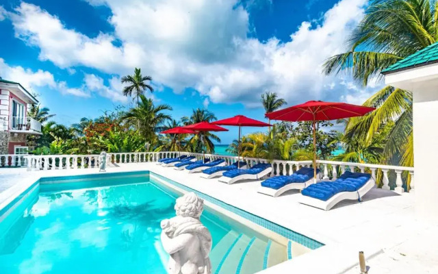 Viking Hill Oceanfront Hostel & Resort
