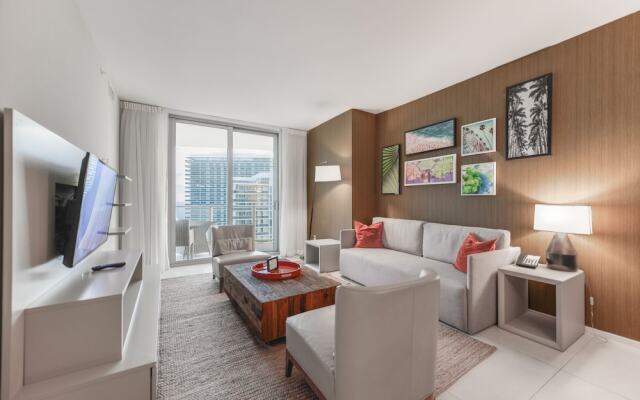 Luxury Condo Wocean Views Close To Beach