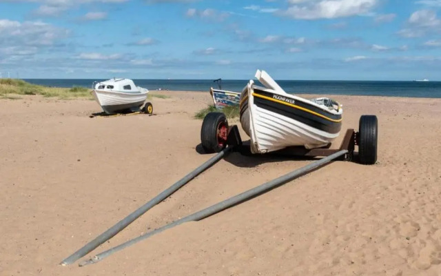 Jackson Court Apartments, Marske