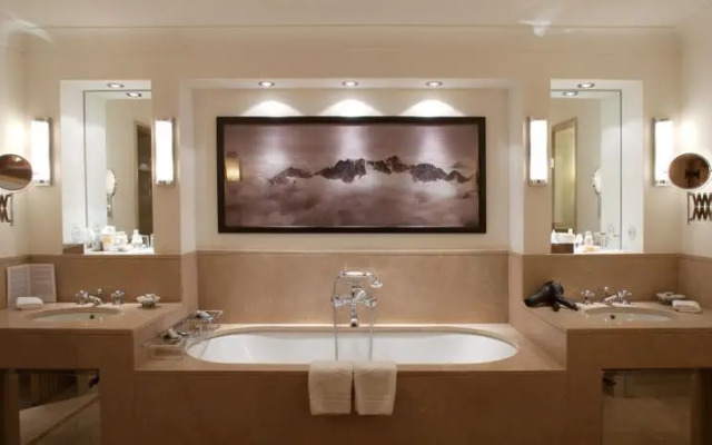 Hotel Almhof Schneider