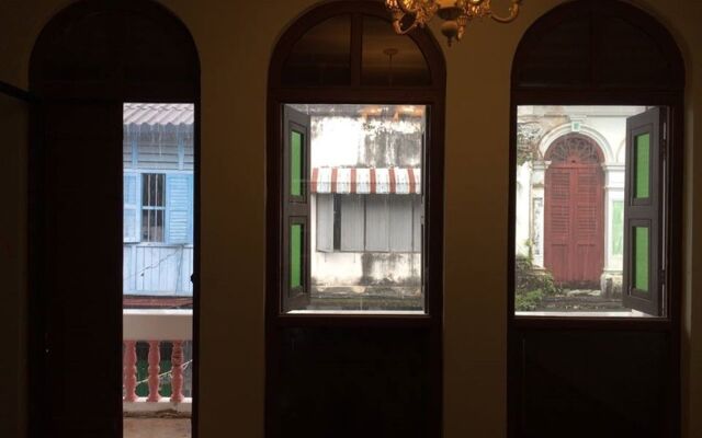 2 Rooms Boutique House