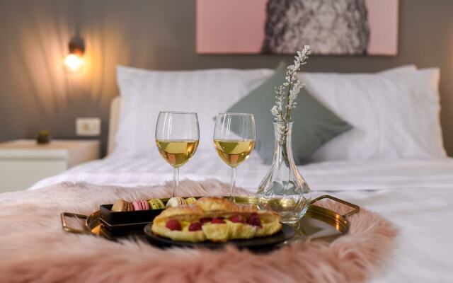 Homey - Strada Smardan 13