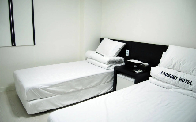 Ekonomy Hotel Nampo
