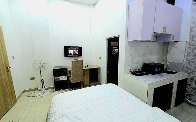 Frenezia Boutique Apart-Hotel