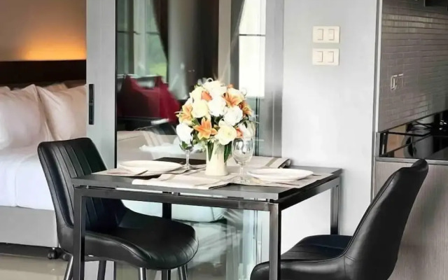 Sea View Suite Pool Access  C81