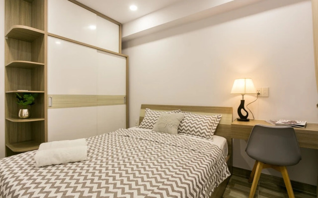 The Milky Way River Gate Apartment
