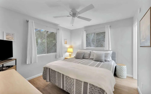 Hilton Head Hangout 2 BDR Resort Condo by Beach!