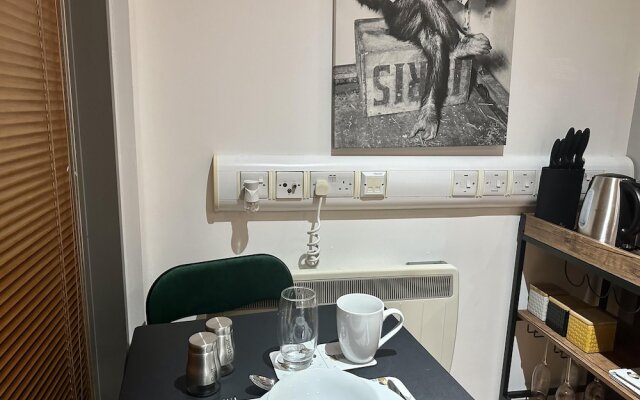 Chic Citispace -1-bed Apartment,leeds City-wifi