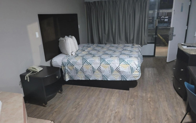 Studio 6 Suites Hinesville, GA