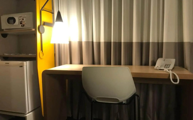 Ibis Santos Gonzaga Praia