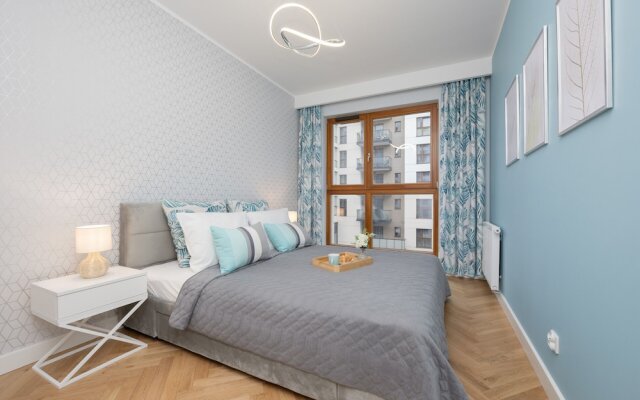 Zajezdnia Wrzeszcz Apartment by Renters