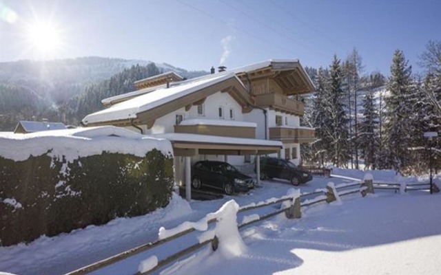 Boutique Apartment in Ellmau With Parking