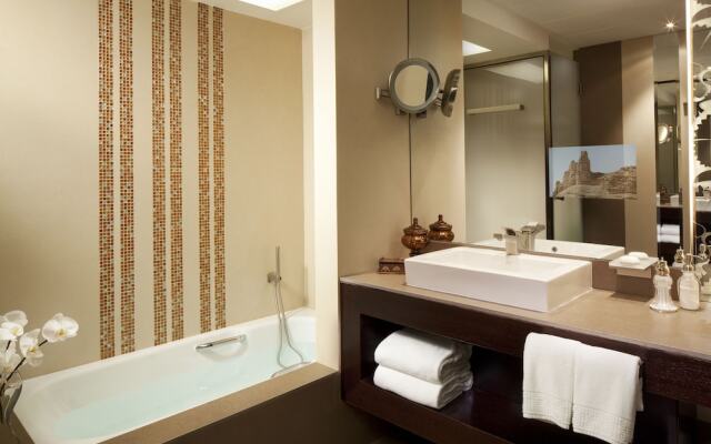 Al Faisaliah Suites