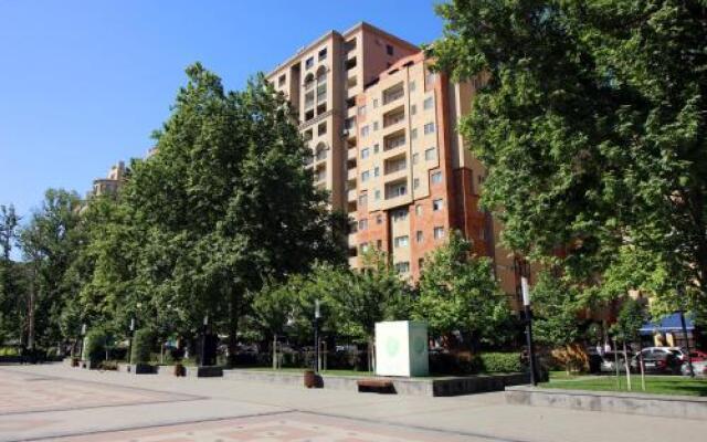 Apartment On Arami Street