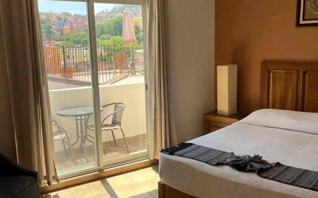 Hotel Jardin Cantador