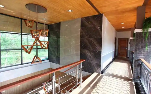 Avarin Resort