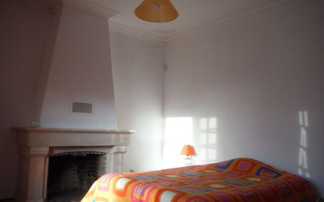 Help Yourself Hostels - Carcavelos