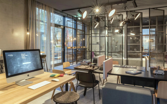 Moxy York