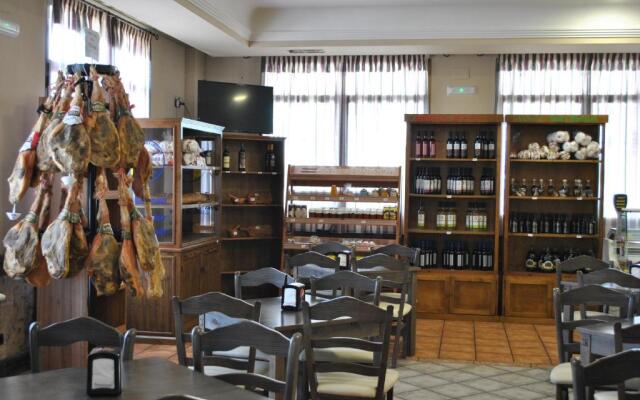 Hotel Restaurante Dama de Baza