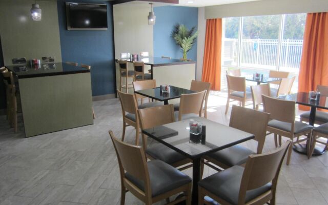 Best Western Waldo Inn and Suites