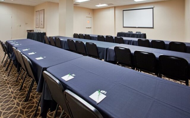 DoubleTree by Hilton Raleigh Midtown