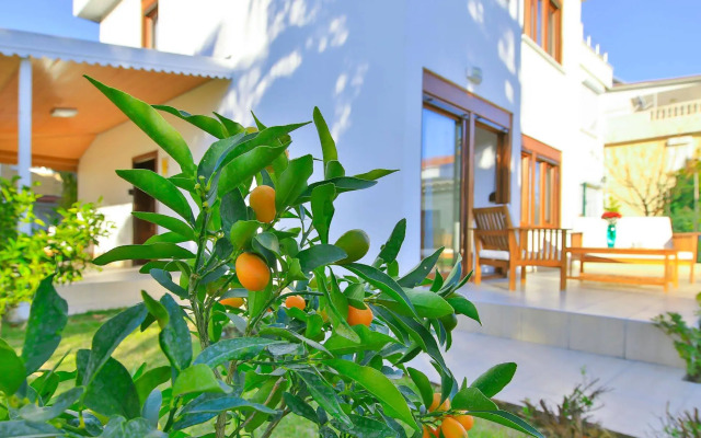EV Apartments