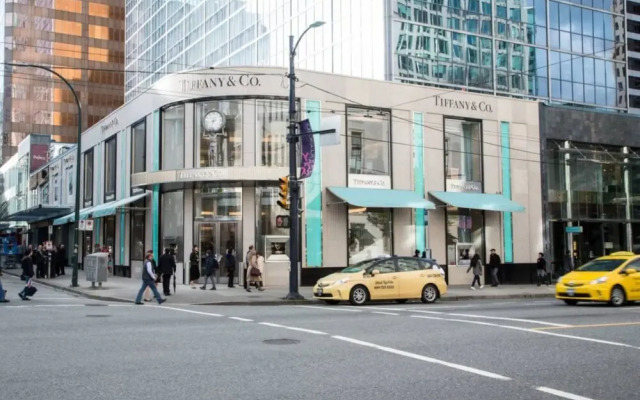 Best Location Yaletown Luxury Suites