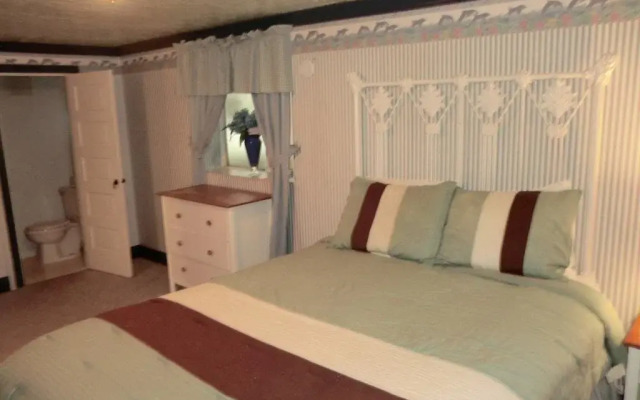 Seaside Manor