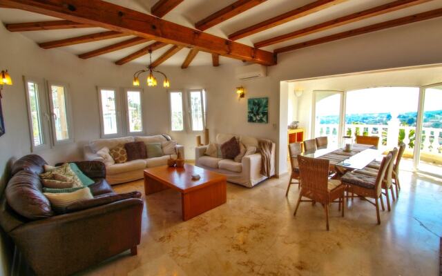 Fabya - Sea View Villa With Private Pool In Teulada