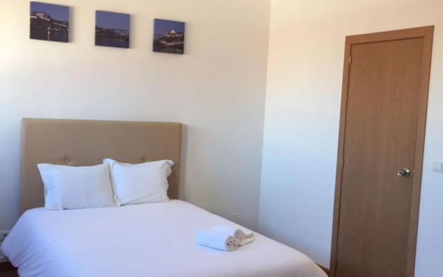 Oporto Bonjardim Residence