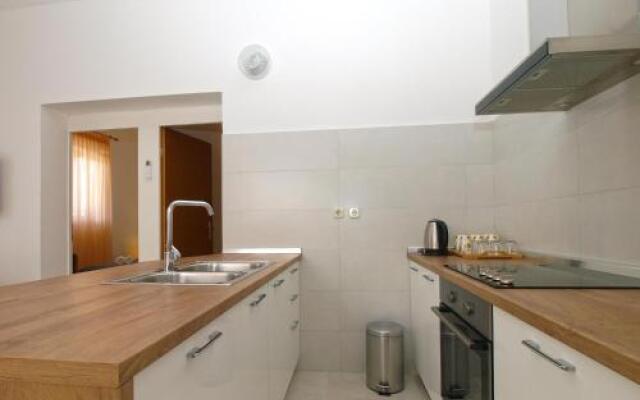 Apartemnts Guido 762