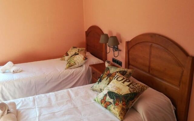Hostal Torreblanca & Nuevo Eco Urbión