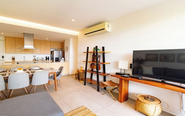 Condo Aria Ocean 206 by Kivoya