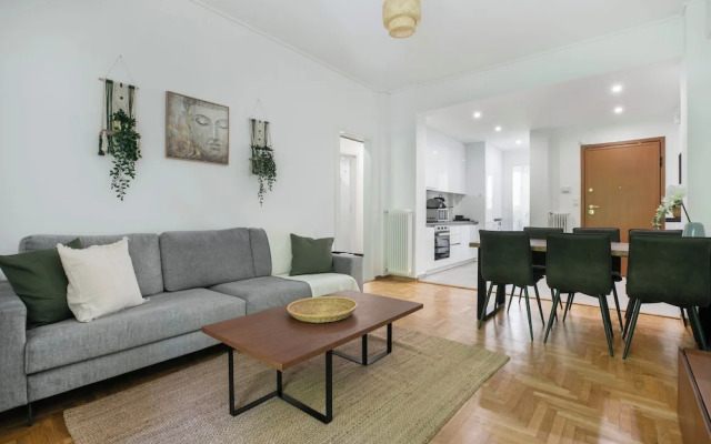 Mellow 2-Bedroom Apartment in Athens