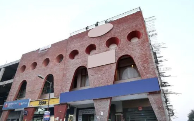 ZO Iconic Panchkula Sector 11