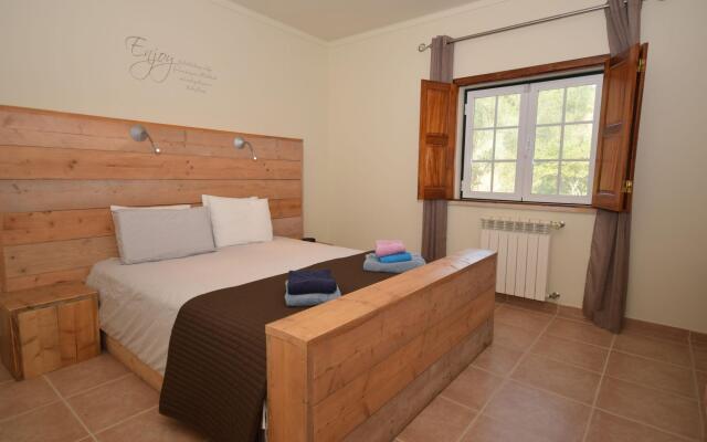 Luxurious Villa in Caldas da Rainha With Pool