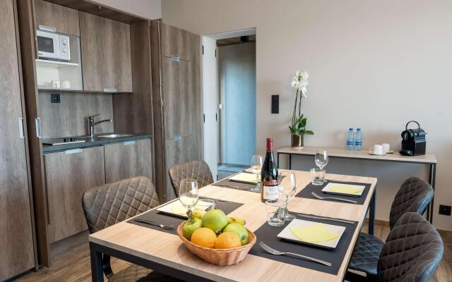 Golden Lakes Village