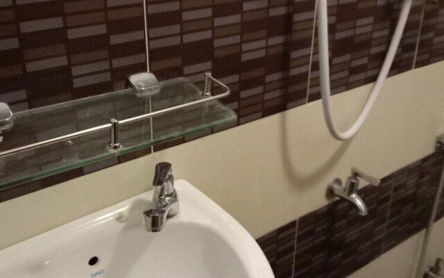 Spot on 90065 Bgh Hostel Teras