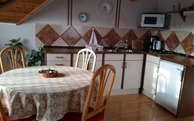 FaDóra Apartman