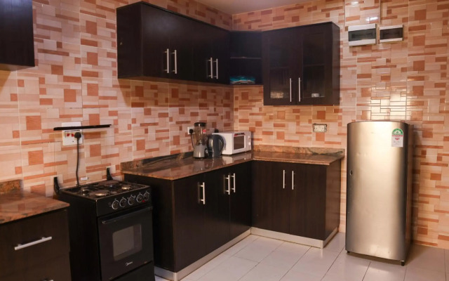 Bol Lodge And Apartment