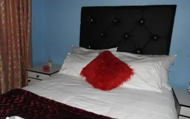 Montana Guest House