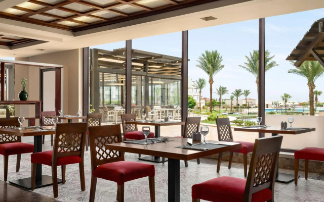 Mövenpick Waterpark Resort & Spa Soma Bay