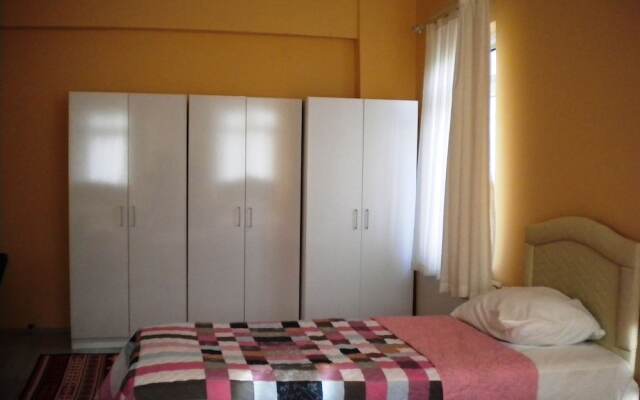 Bahar Hostel