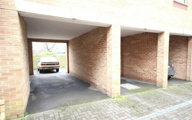 Charming Cosy Coach House in Fishponds, Bristol