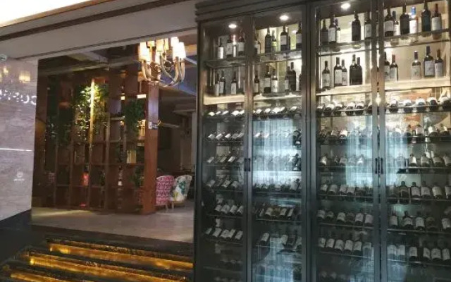 Enjoy Sun Hotel (Hefei Railway Station North Square)
