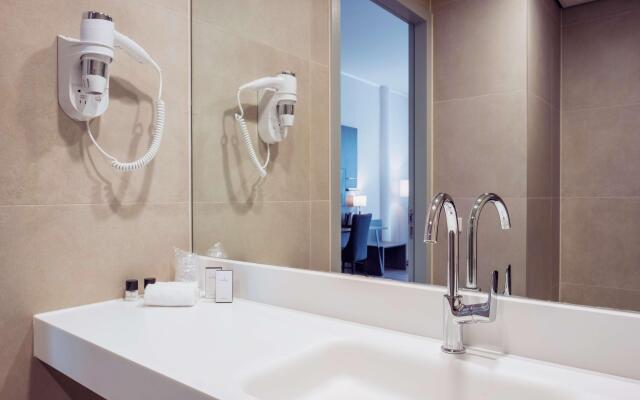 PLAZA Premium Den Haag City Center